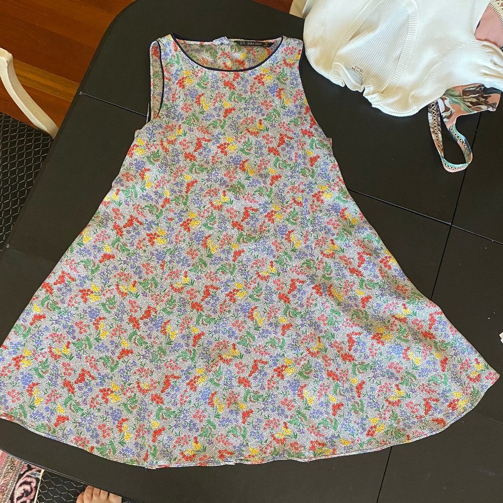 Zara Sleeveless Breezy Floral Trapeze Dress